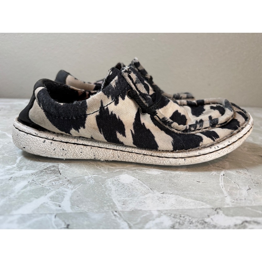 Justin Hazer Casual Cow Print Canvas Loafers Women's Size 7.5‎ M Casual Shoes